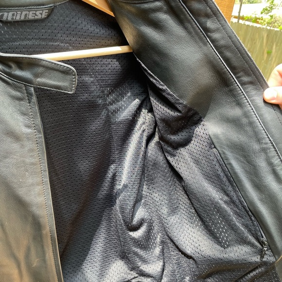 Dainese Molvena Women’s Classic Motorcycle Jacket 42 - Picture 9 of 11